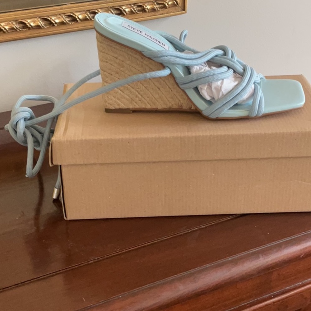 Steve Madden Sky Blue Strappy Heels - Picture 2 of 4